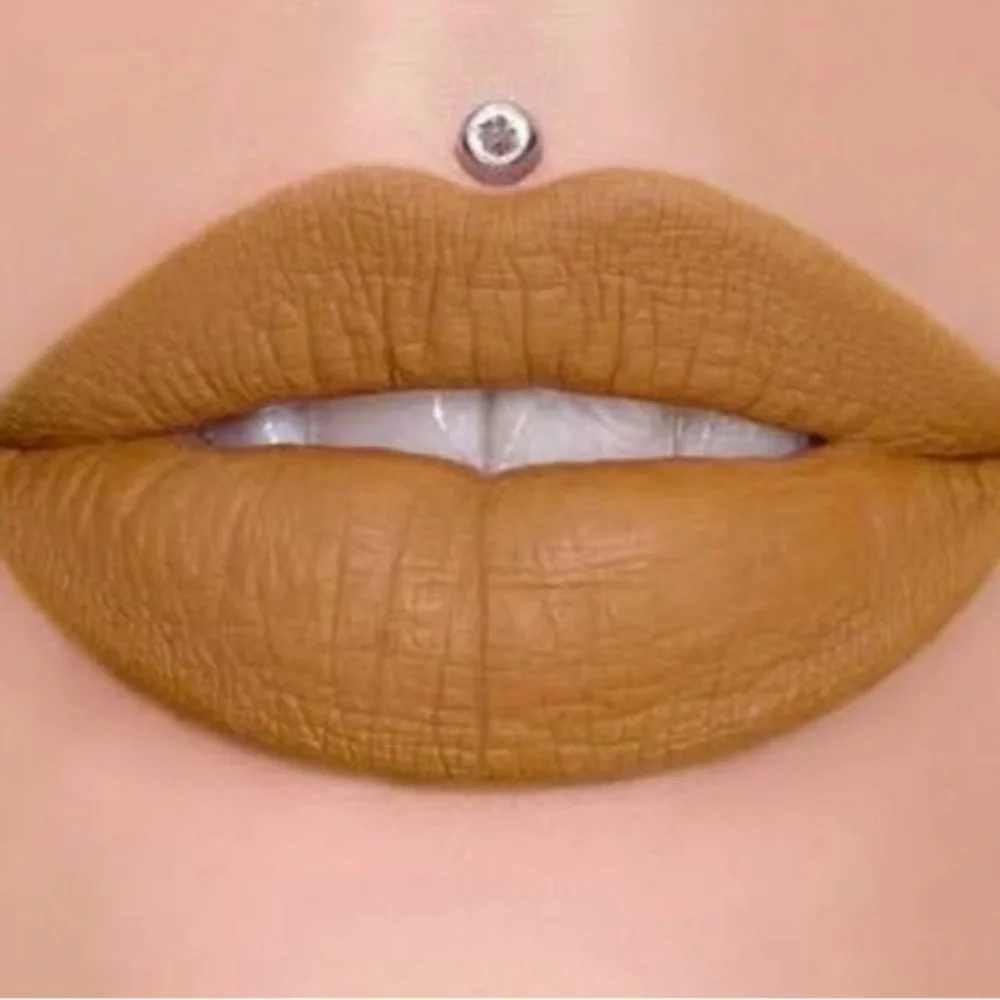 Jeffree Star Matte Lipstick in Rich Tan